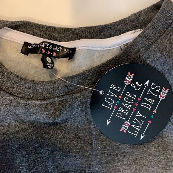 Love, Peace, & Lazy Days Gray fall sweatshirt NWT - Picture 10 of 14